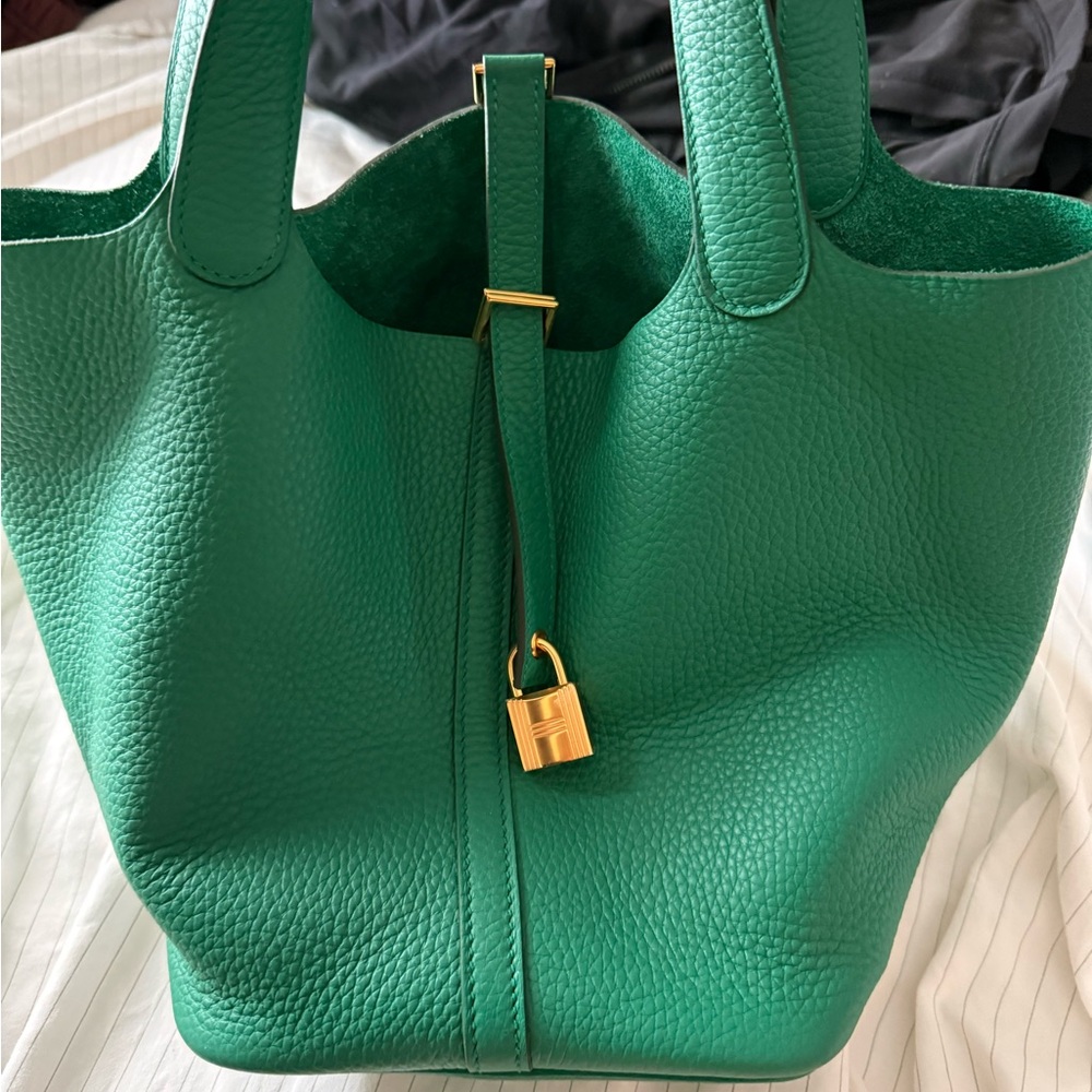 NEW Hermes Picotin 22 in vert vertigo clemence leather - Picture 1 of 5